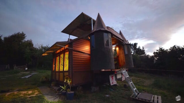 transforming castle truck 9