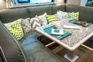 Glamping Volkner Mobil Performance Sitzgruppe