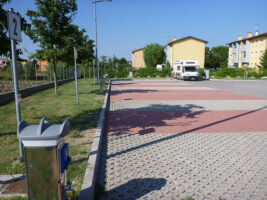 kostenloser Stellplatz in Illasi, Italien