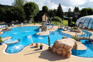 5 Sterne Campingplatz La la Ribeyre in Murol, Auvergne, Frankreich