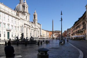 Die Piazza Navona früh am Morgen