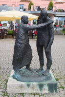 Statue am Hafen von Müritz