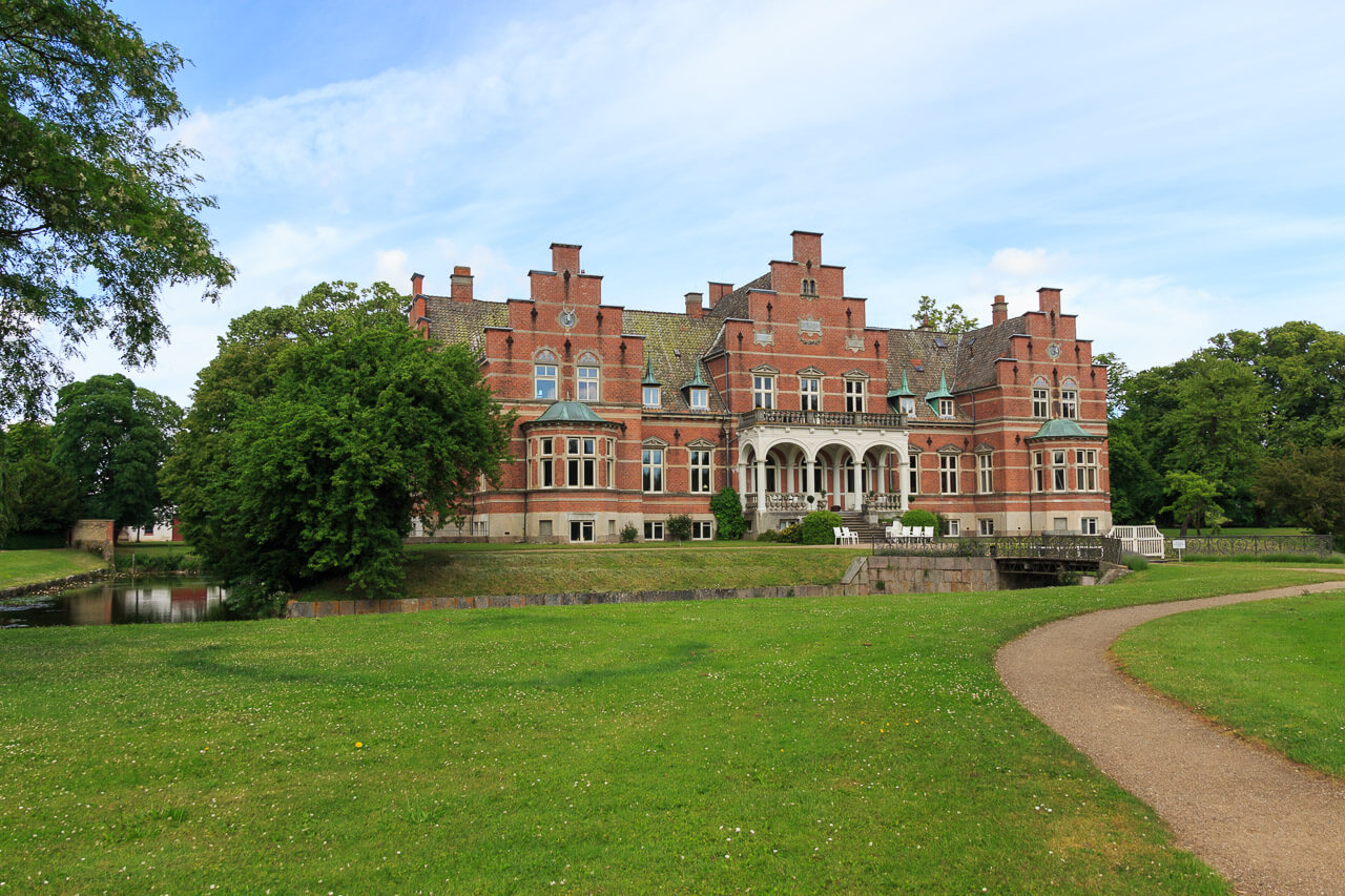 Mit dem Wohnmobil durch Dänemark 16 Herrenhaus Fuglsang in Dänemark