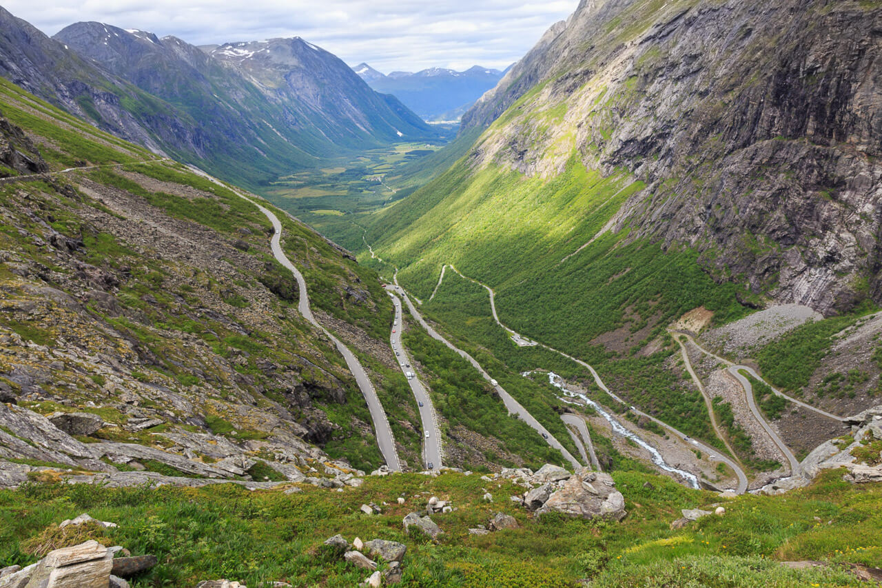 Keine Angst vor der Fahrt über den Trollstigen in Norwegen 13 Toller Blick auf den Trollstigen während der Fahrt