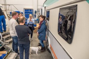 EFOY COMFORT Brennstoffzelle Einbau in der Werkstatt