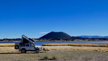 Mit einem Landrover Defender on Tour