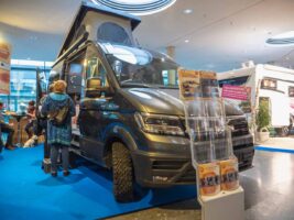 Cargo Camper Mountain Außenansicht