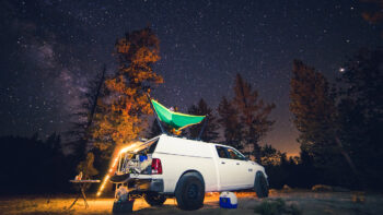 Mit der Roof Top Hammock unter Sternen schlafen