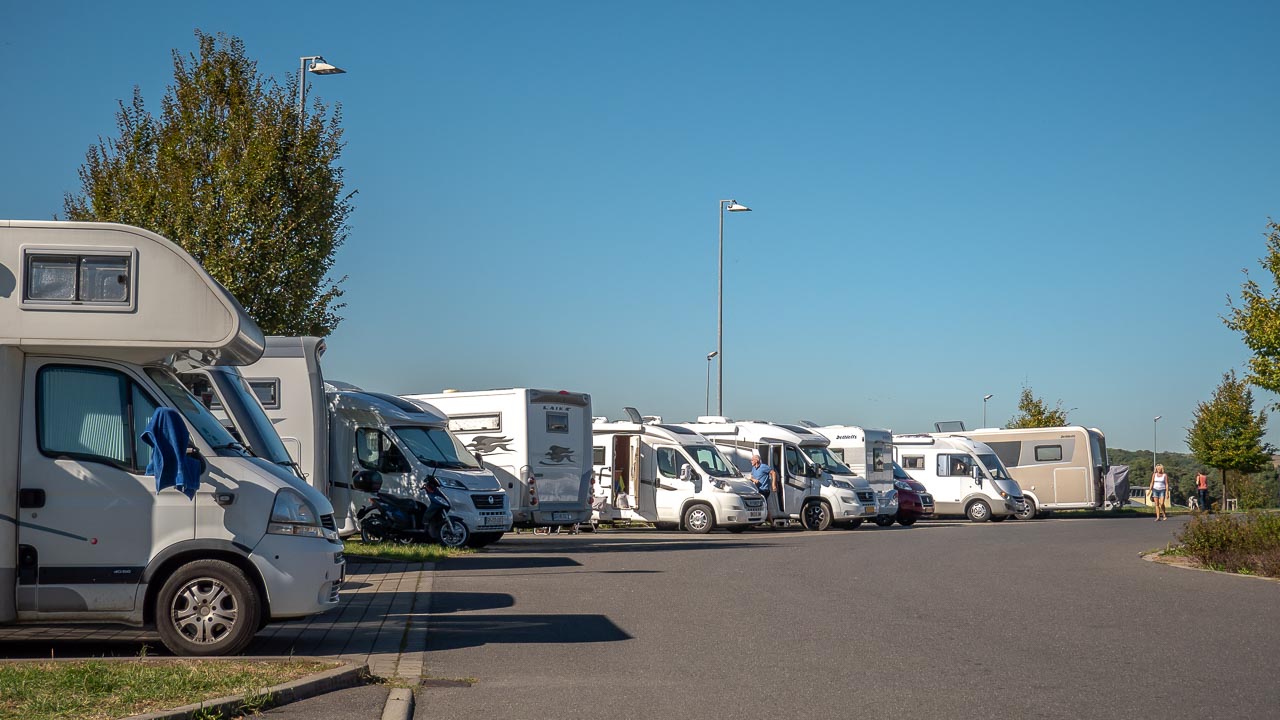 Kuschelcamper - Campingkollegen mit erhöhtem Nähebedürfnis