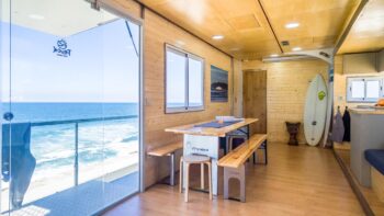 Aussicht aus dem Truck Surf Hotel
