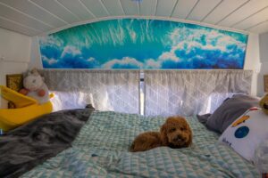 Das Bett mit Wellen-Panorama