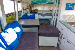 Die selbstgebaute Couch im Vicaribus