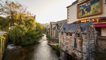 Blick auf Pont Aven in der Bretagne aus dem Dupin Büchern Foto Alexandre Lamoureux