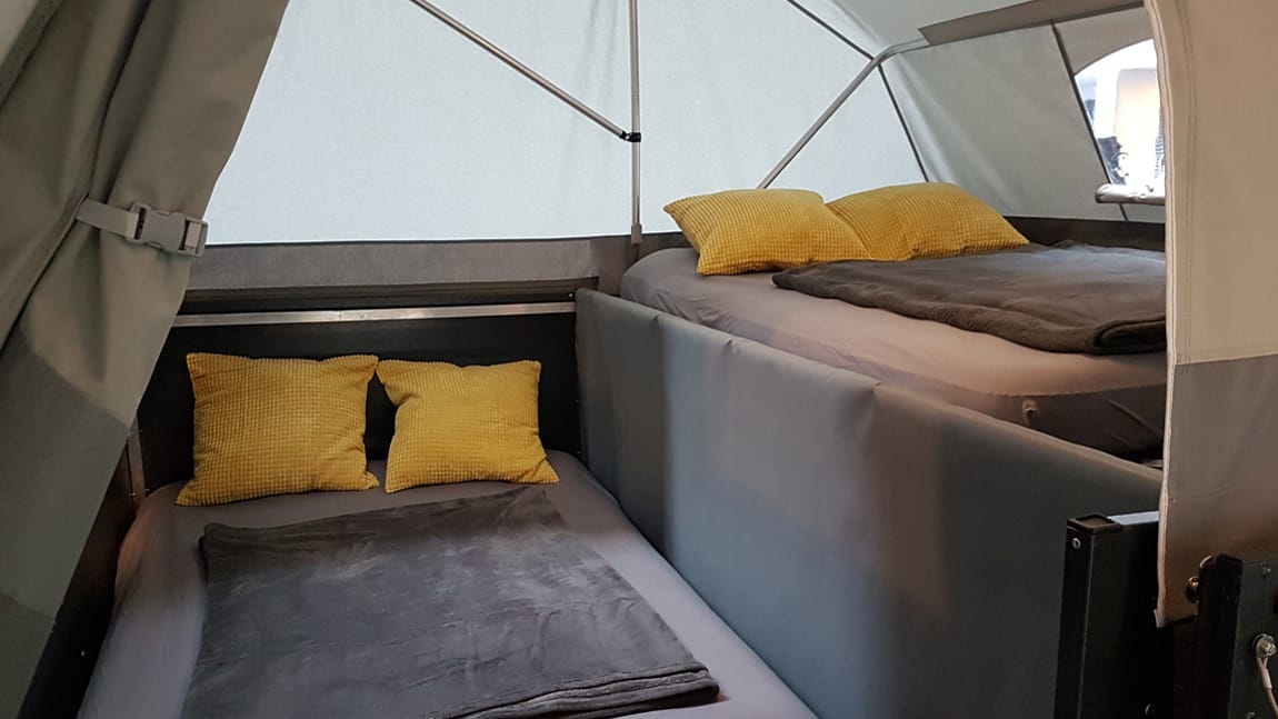 Blick in das Innere vom Faltcaravan (c)Cultmobil