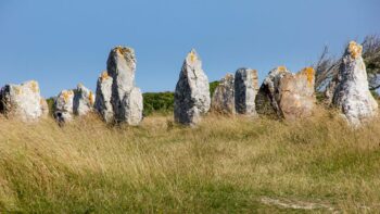 Der Steinkreis von Lagatjar spielt in einem Bretagne-Krimi Foto: Donatienne Guillaudeau