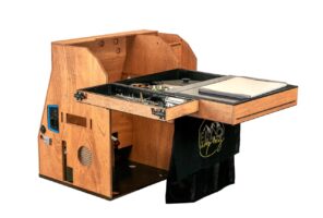 Die ElloBox, ausgeklappt