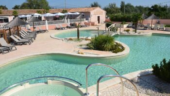 Poollandschaft auf dem Camping Les Fontaines