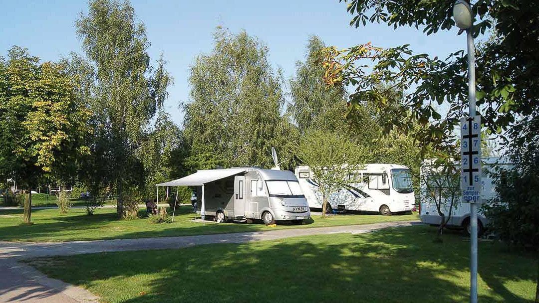 Camping am See in Deutschland – die schönsten Campingplätze mit Blick aufs Wasser 6 LuxOase Camping am See in Deutschland