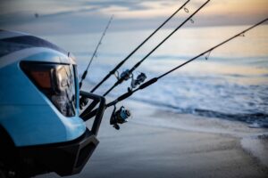 Angelhaken am Auto mit dem Surf Camp