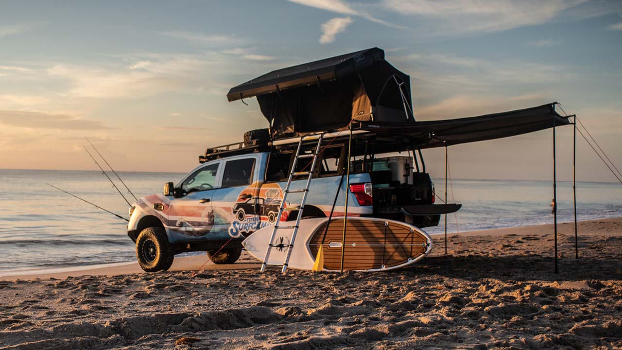 Kein Sand im Getriebe: mit dem Nissan Titan Surf Camp ans Meer