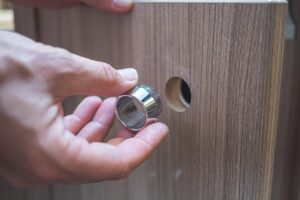 Moebelschloss Wohnmobil Wohnwagen neues Pushlock einsetzen Ring