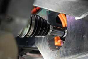 Detailaufnahmen Hydraulik e.home Coco auf dem Messestand von Dethleffs beim Caravan Salon 2019