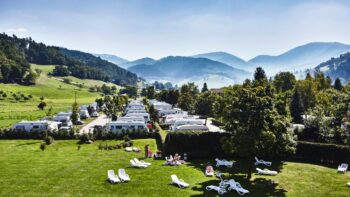 Panorama vom Camping Münstertal ein 5 Sterne Campingplatz in Europa