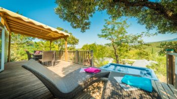 Relax auf dem Fünf Sterne Camping Esterel Caravaning