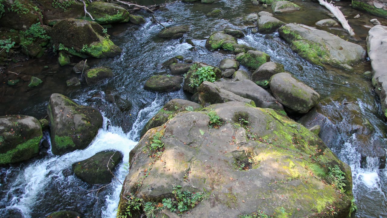 Reisen & Camping in der Eifel: Tolle Tipps für Stellplätze und Ausflugsziele 16 Besuch der Irreler Wasserfälle beim Camping in der Eifel