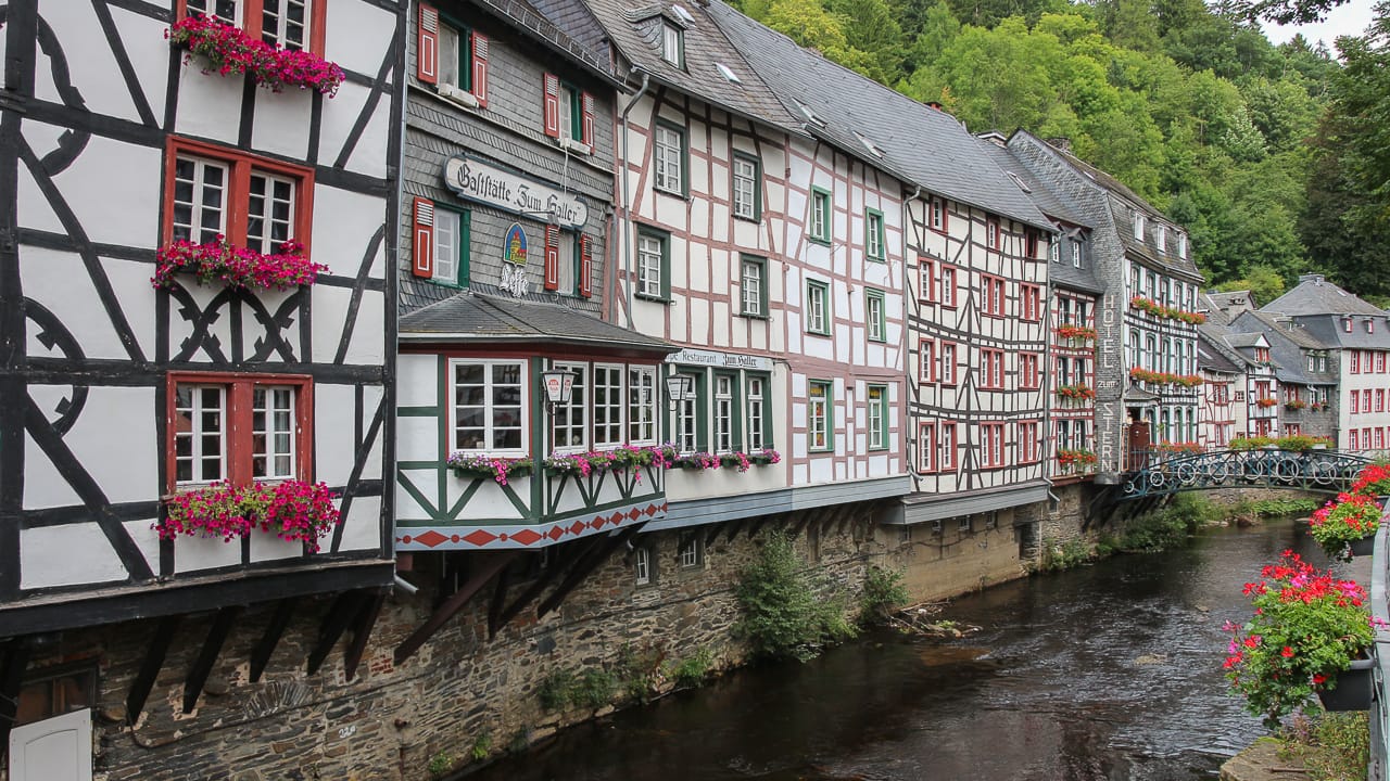 Reisen & Camping in der Eifel: Tolle Tipps für Stellplätze und Ausflugsziele 23 Camping Eifel in Monschau