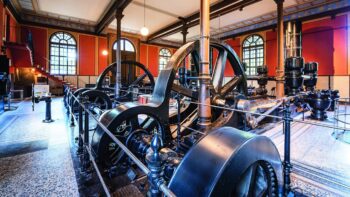 Maschinenraum im Wasserwerk in Augsburg eine UNESCO Welterbestätte in Deutschland Martin Augsburger