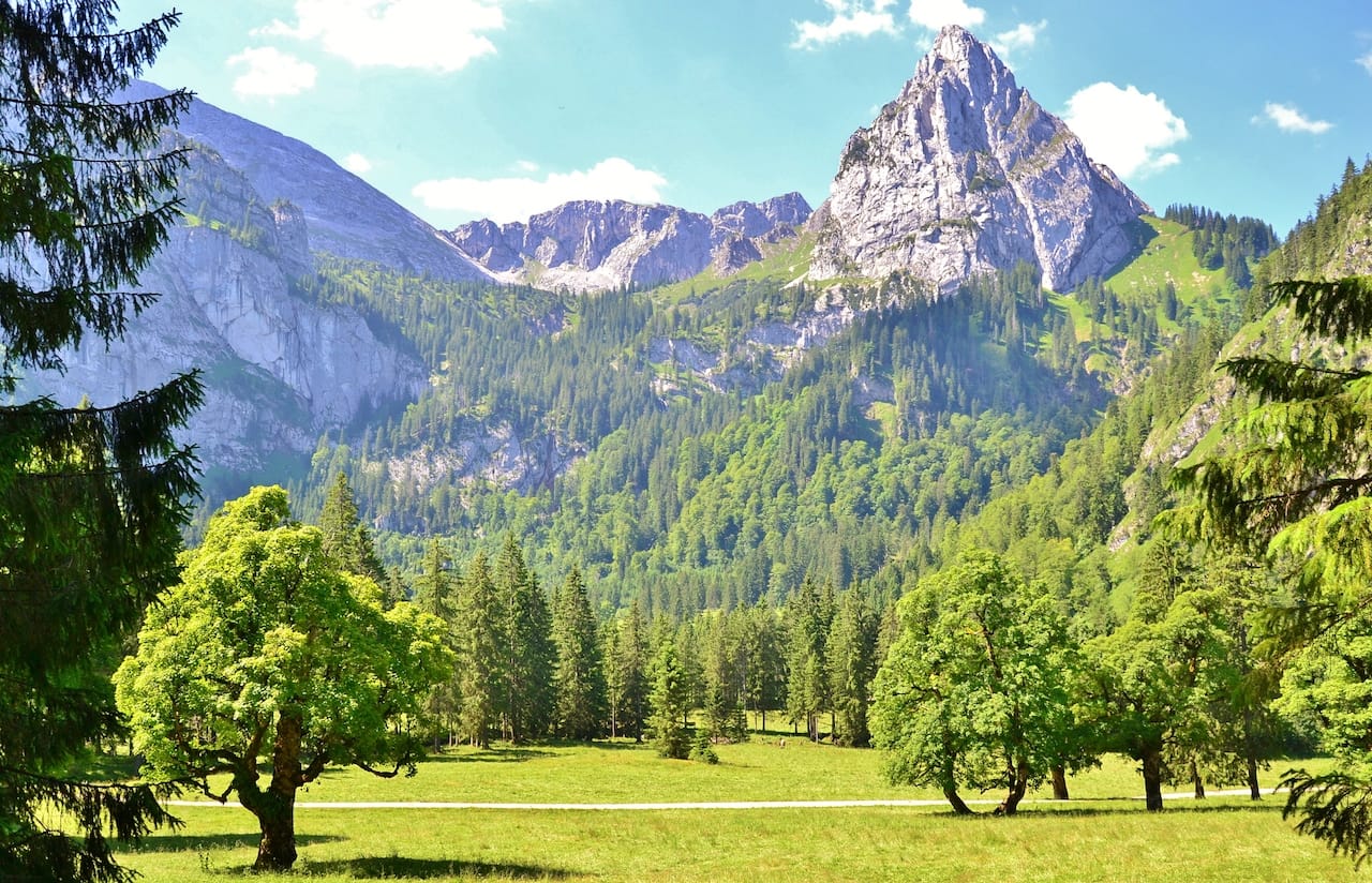 Camping im Allgäu und Bayerisch-Schwaben – vielseitige Landschaften, pittoreske Orte und eine bewegte Geschichte 3 Camping in Allgäu Bayerisch-Schwaben am Aggenstein in Halblech