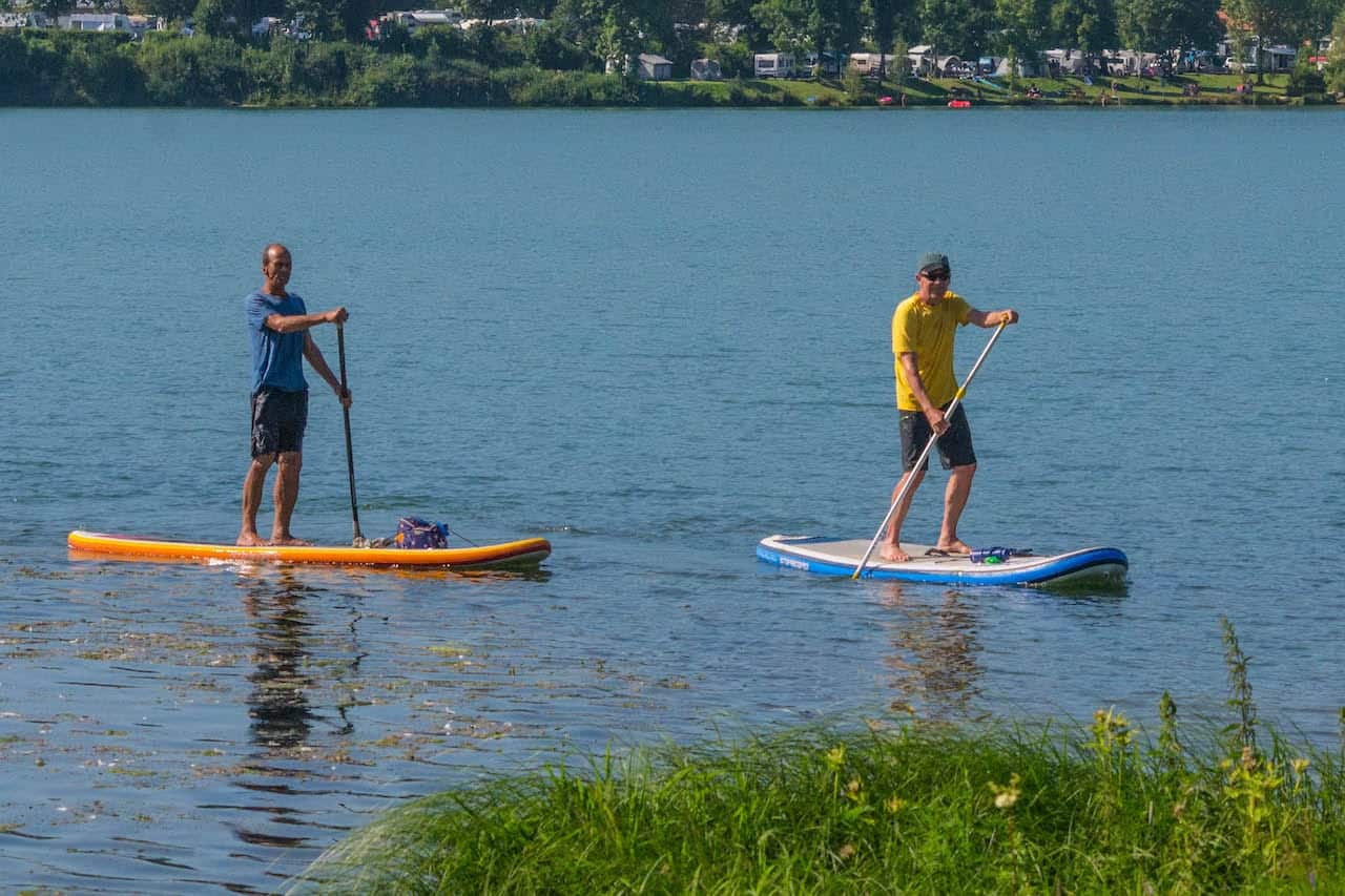 Camping im Allgäu und Bayerisch-Schwaben – vielseitige Landschaften, pittoreske Orte und eine bewegte Geschichte 13 Wassersport beim Camping in Allgäu Bayerisch-Schwaben