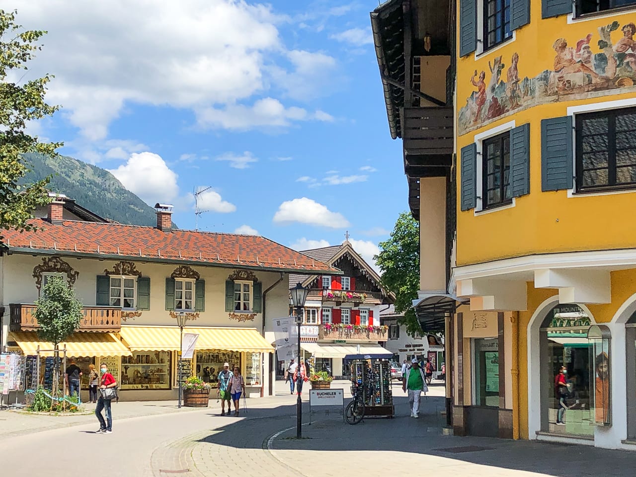 Reisen und Camping in Oberbayern: Eldorado für Naturliebhaber 15 Marktplatz beim Camping in Oberbayern