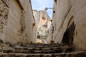 Durch die Gassen von Matera im Italienurlaub