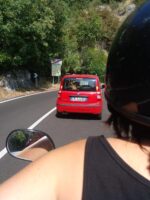 Rollerfahrt an der Amalfiküste während Italienreise