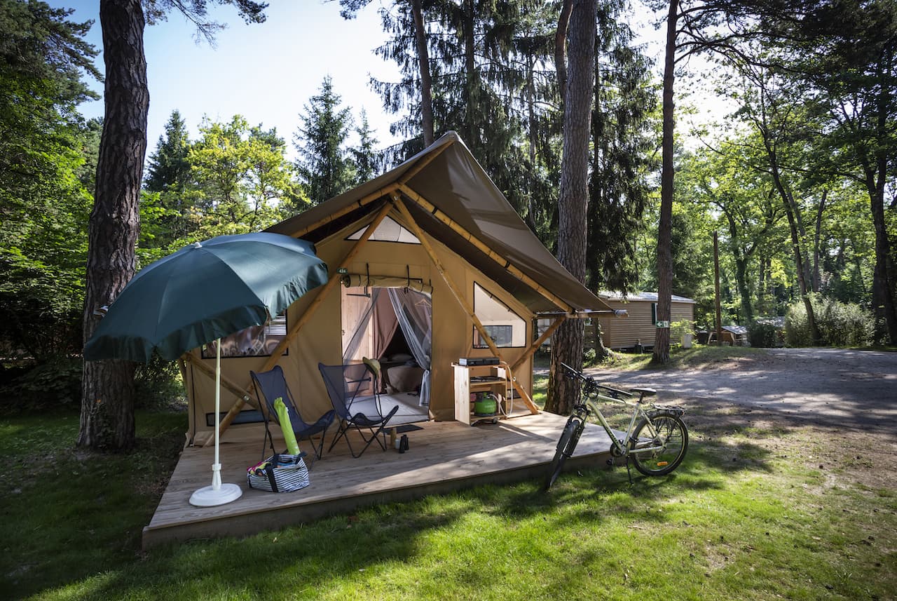 Huttopia Mietunterkunft Trappeur Tent