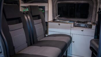 Sitze im Alpin Camper Mini Camper