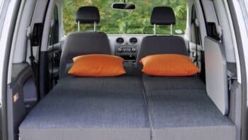 Bett im Mini-Camper HighCamper