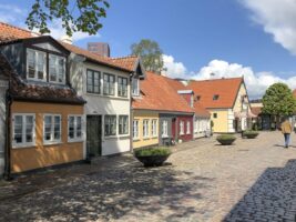 Spaziergang durch Odense beim Camping in Süddaenemark
