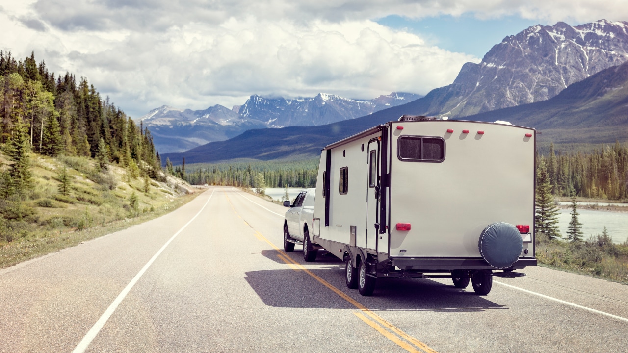 Achtung Autofahrer & Camper: So sparst du über 200 Euro Bußgeld im Ausland!