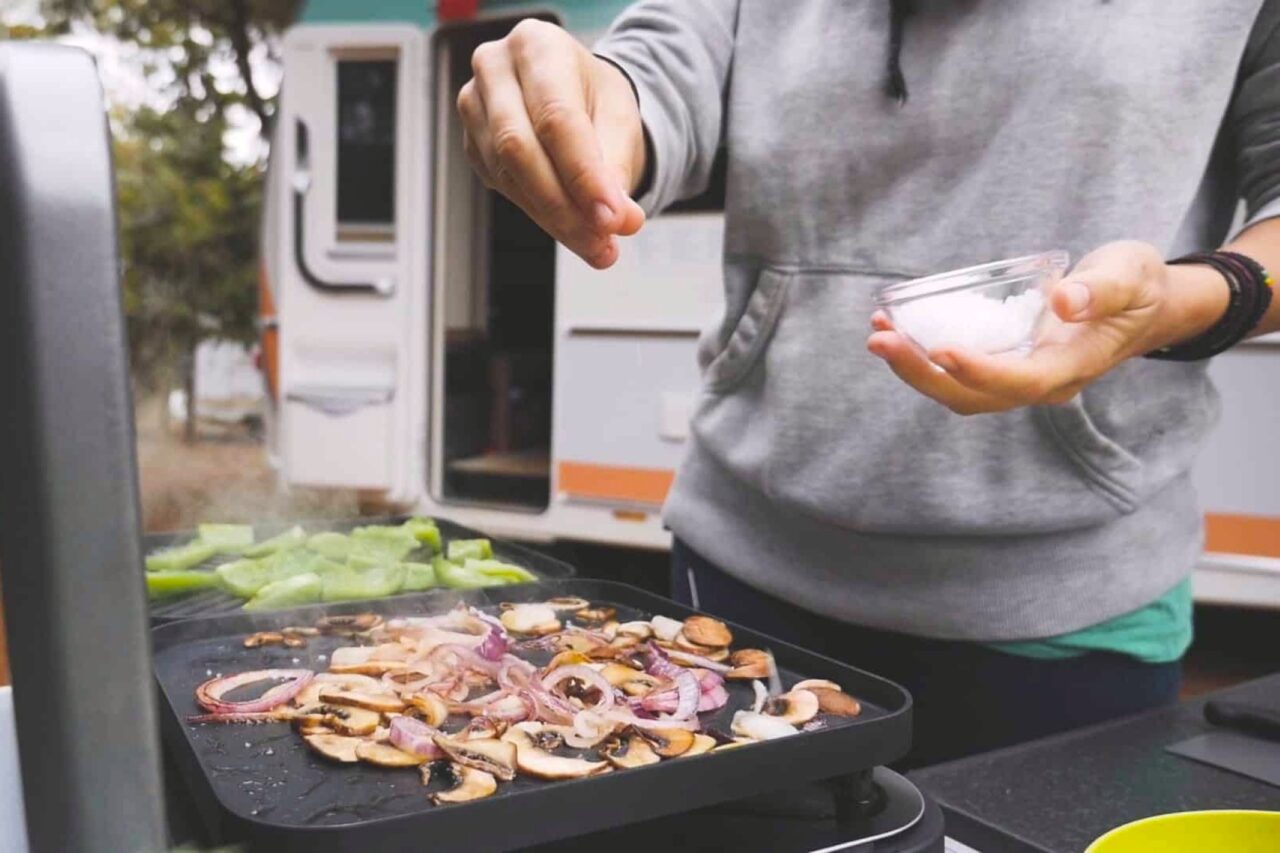 Gasdruck bei Campinggrills: 30 vs. 50 mbar