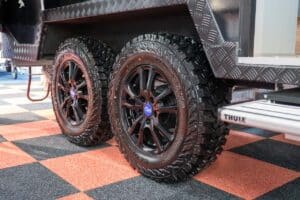 Blyss Speedcaravan Black Road Reifen