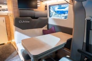 Knaus Tourer CUV Tisch