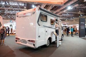 Weinsberg X-Cursion Van 500 MQ hinten