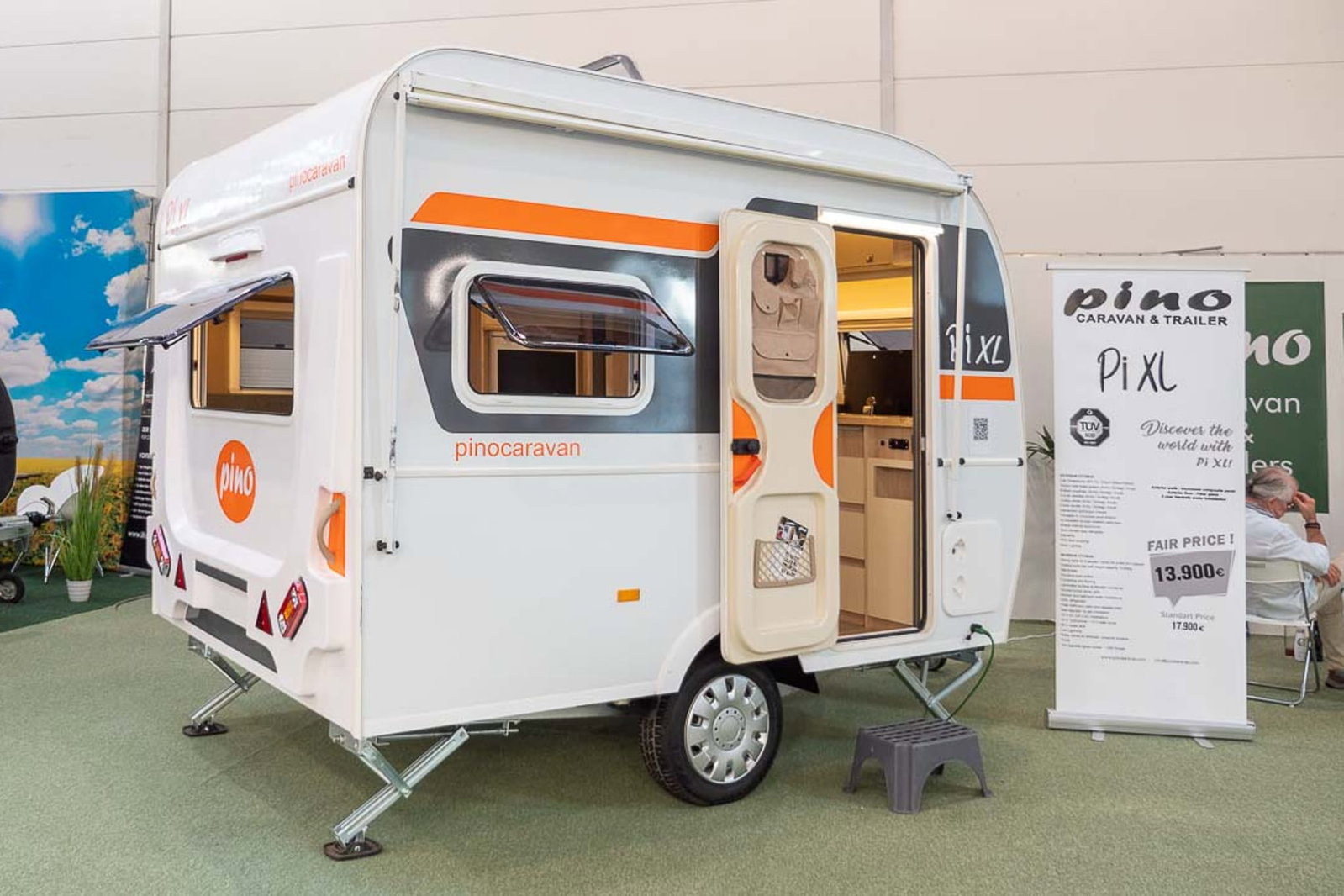 Kleine Wohnwagen Mit Toilette und Dusche Mehr Komfort Unterwegs