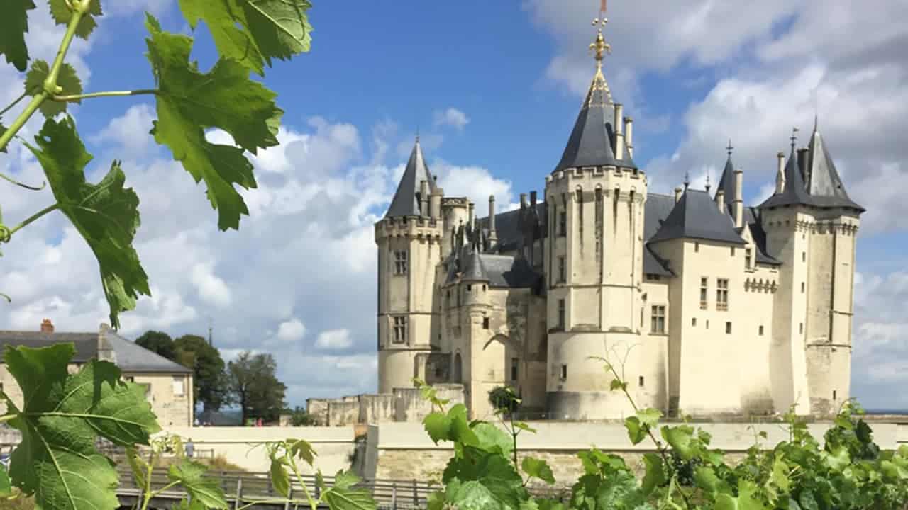 Camping Frankreich Außenansicht Schloss Saumur