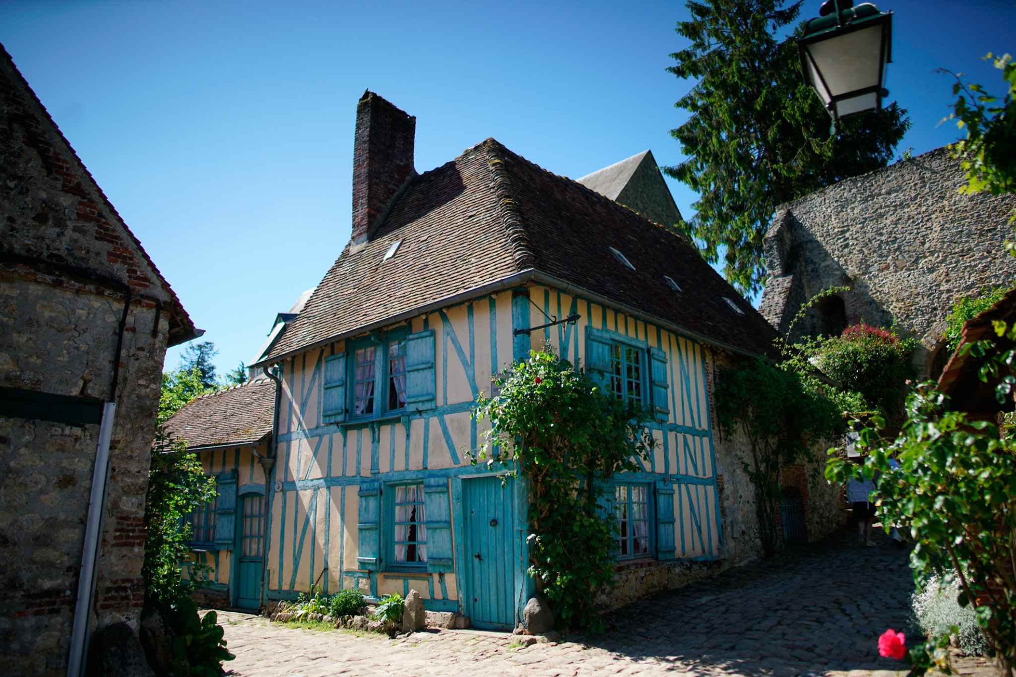 Zeitreise in Frankreich – die schönsten Mittelalterdörfer und -kleinstädte für eine Wohnmobil-Tour 5 Ein einzigartiger Charme © Arnaud Beauvois / Oise Tourisme