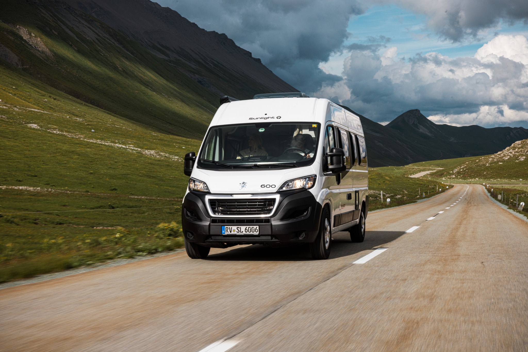 SUNLIGHT CLIFF 600 und 640 (2024): Neue preiswerte Campervans auf Peugeot Boxer-Basis