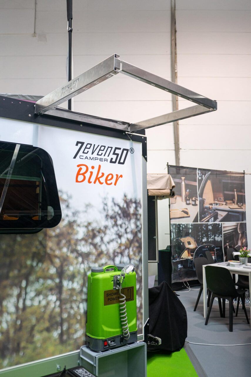 7even50 Camper: individuell konfigurierbare Mini-Wohnwagen - mit 360°-Tour! 14 7even50 zubehoer aussendusche